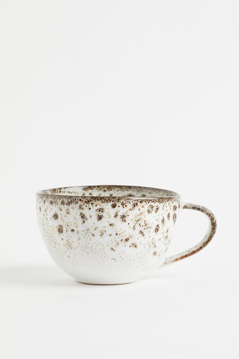 Large mug in glazed stoneware with a handle. Appearance of glaze varies from product to product. ... | H&M (US)