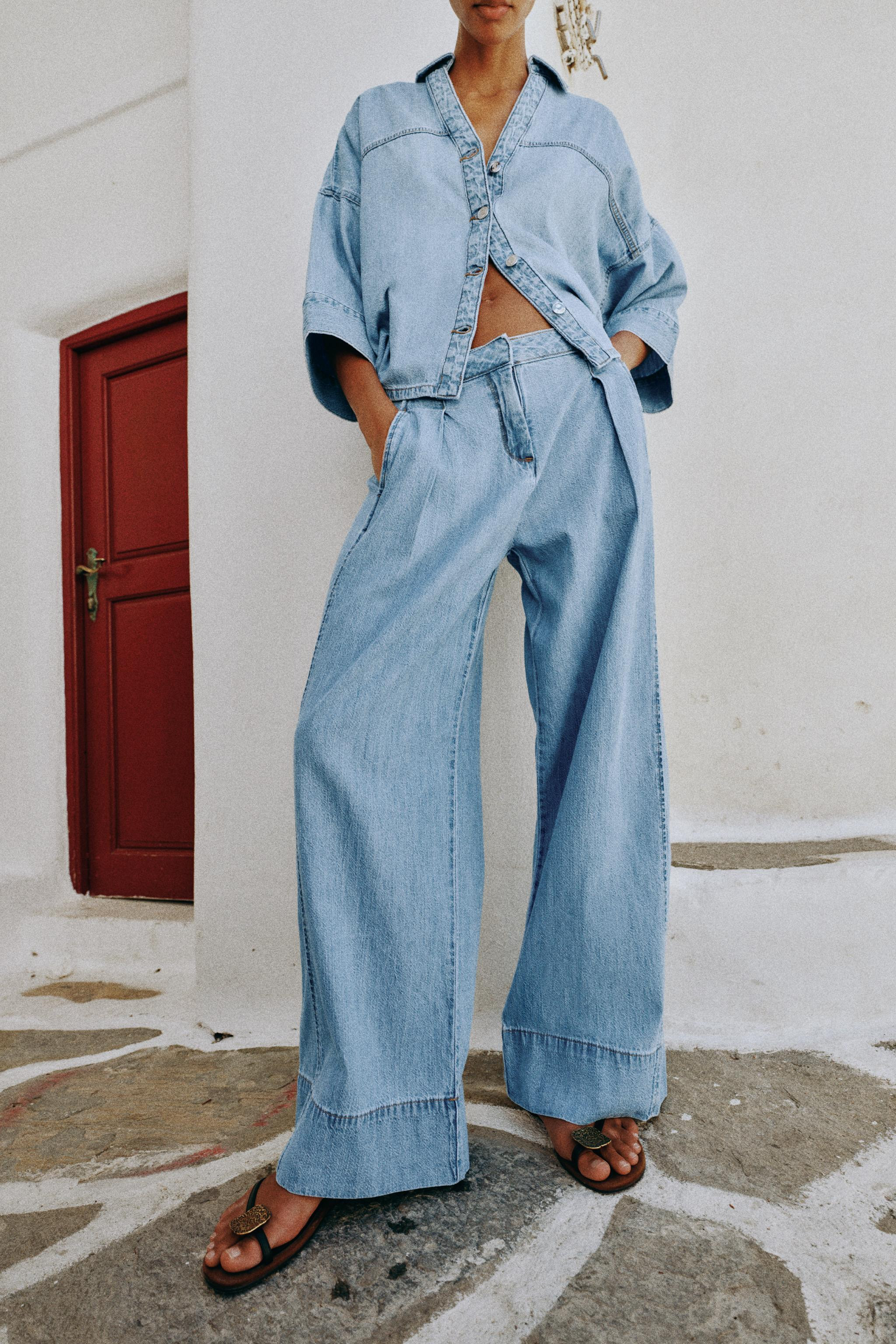 Z1975 HIGH WAISTED WIDE LEG JEANS WITH DARTS | Zara US