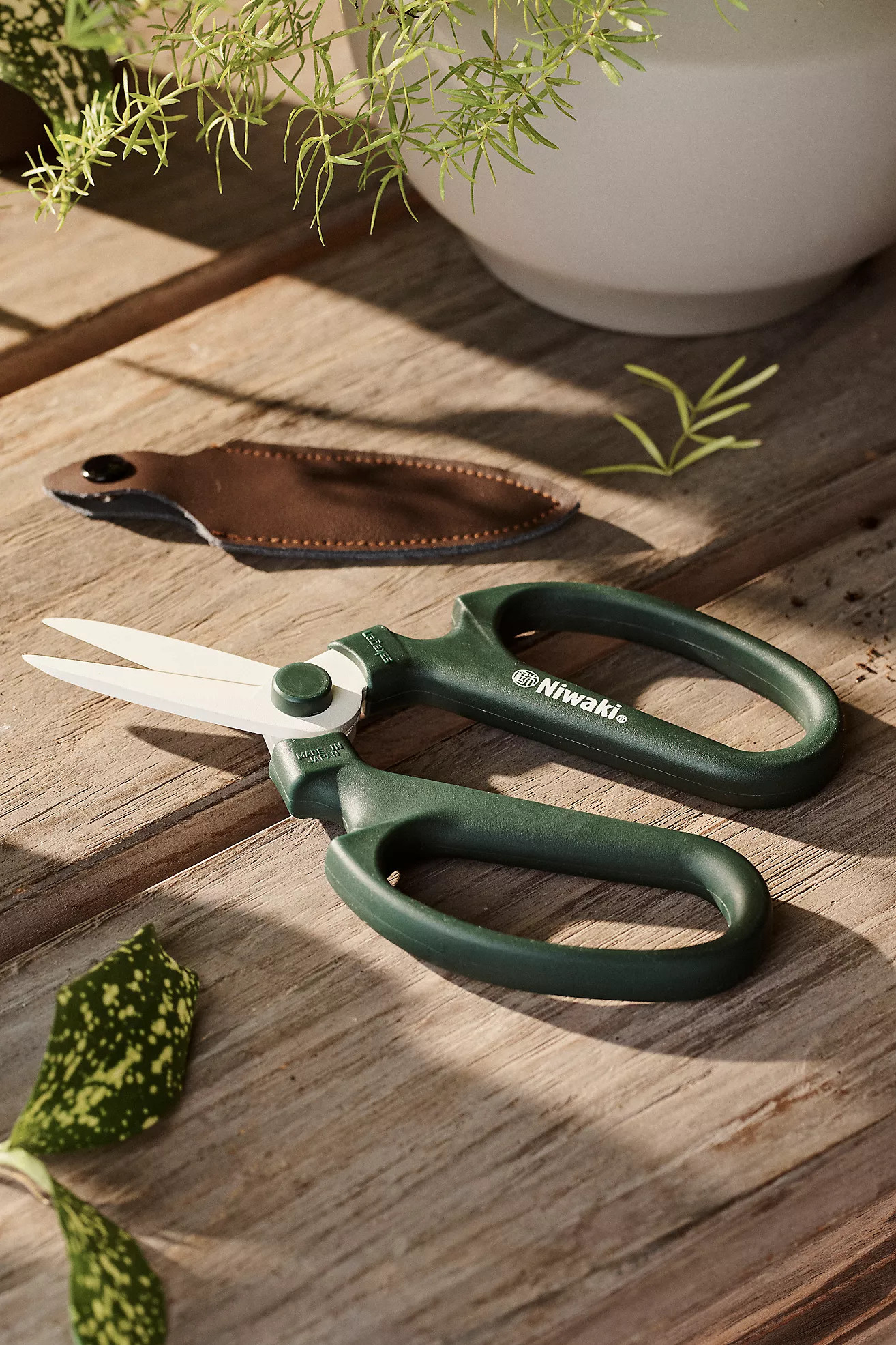 Niwaki Sakagen Floral Scissors | Anthropologie (US)