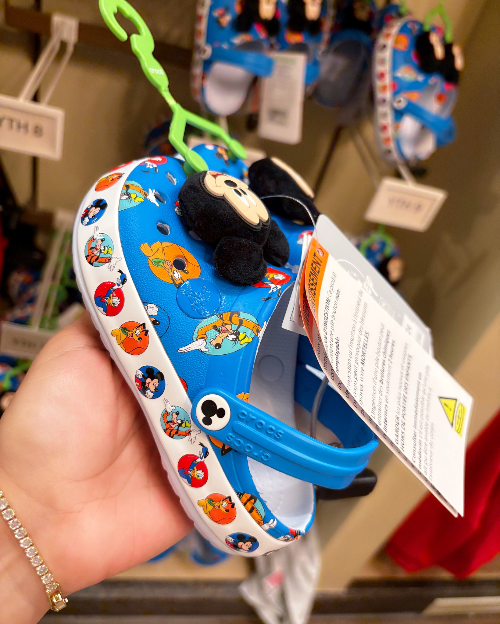 Mickey and Friends Toddler | Kids clogs by crocs 

#disney #mickey #crocs #clogs #shoes #waltdisneyworld

#LTKShoeCrush #LTKKids #LTKStyleTip