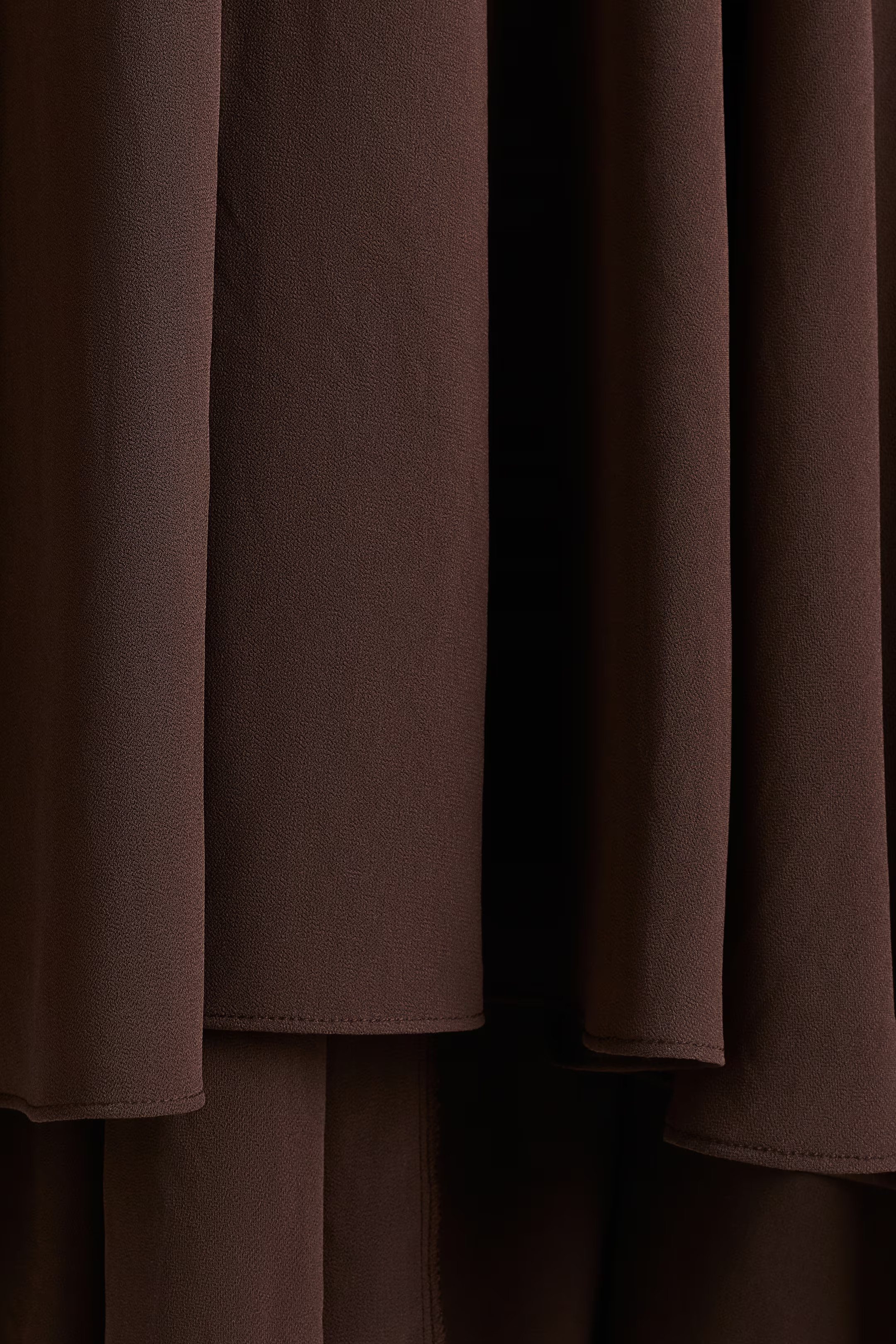 Long chiffon dress | H&M (UK, MY, IN, SG, PH, TW, HK)