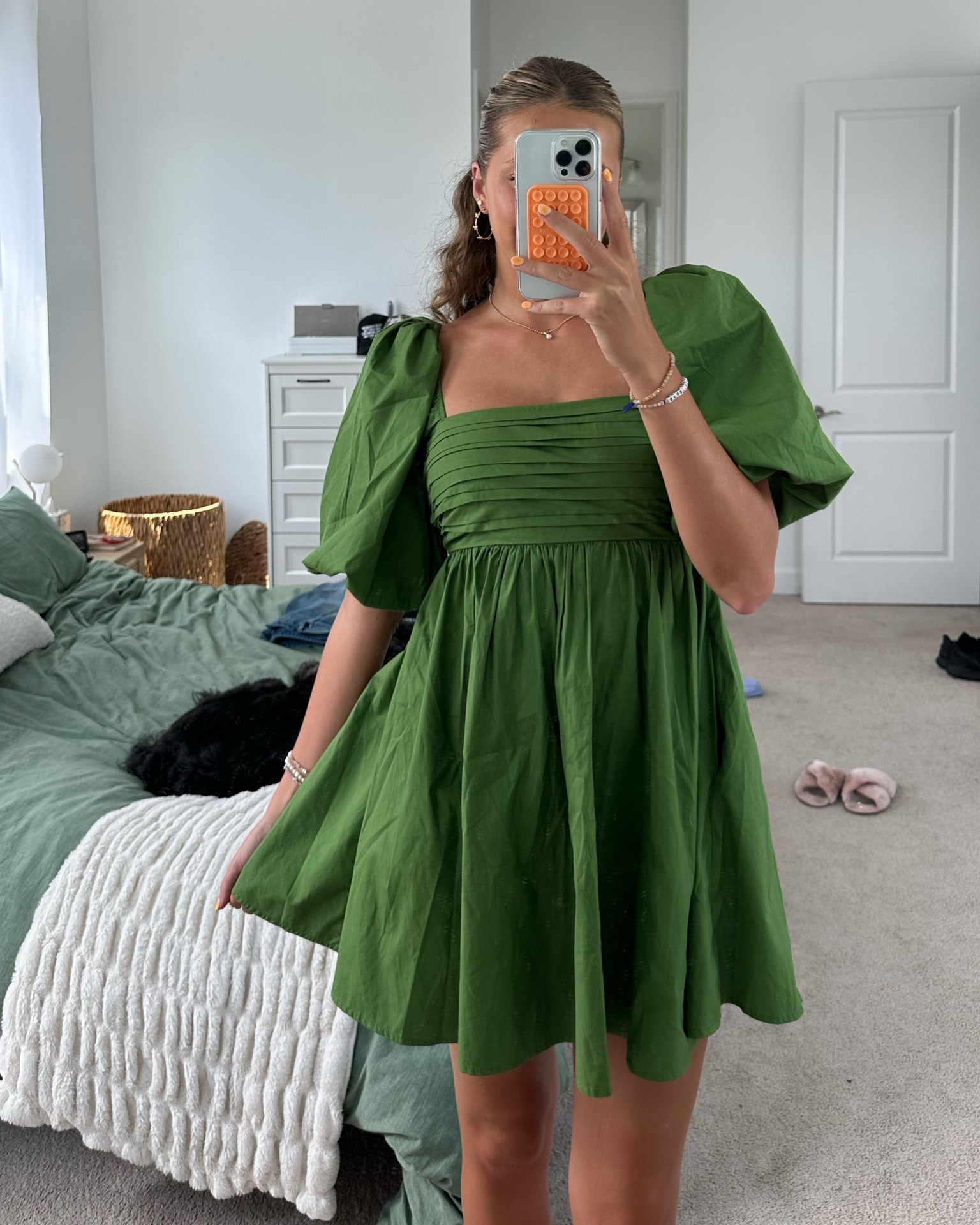 Baby shower dress 🐚💖🍊
size: small tall 