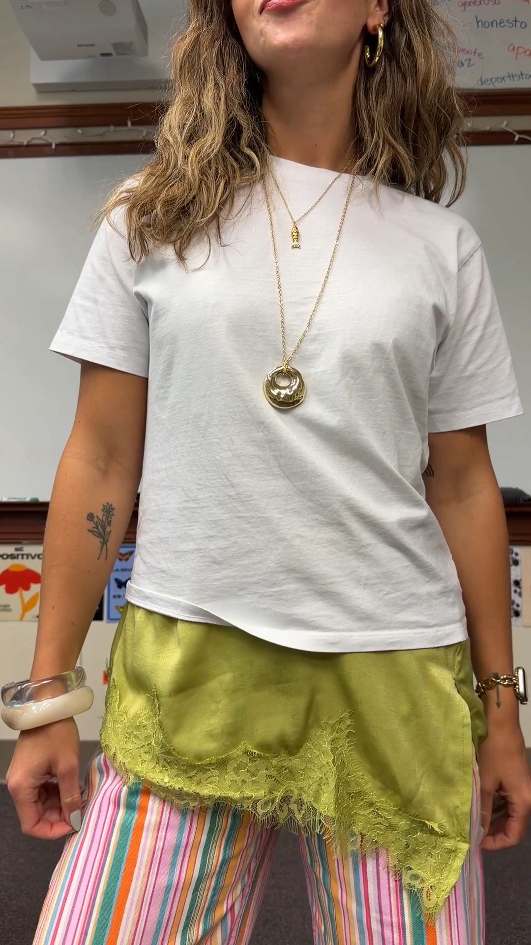 The coolest teacher outfit 🤗 lovingggg these pants and this lace cami!
Size 26 in the pants
Small in the cami 
Small in the tee