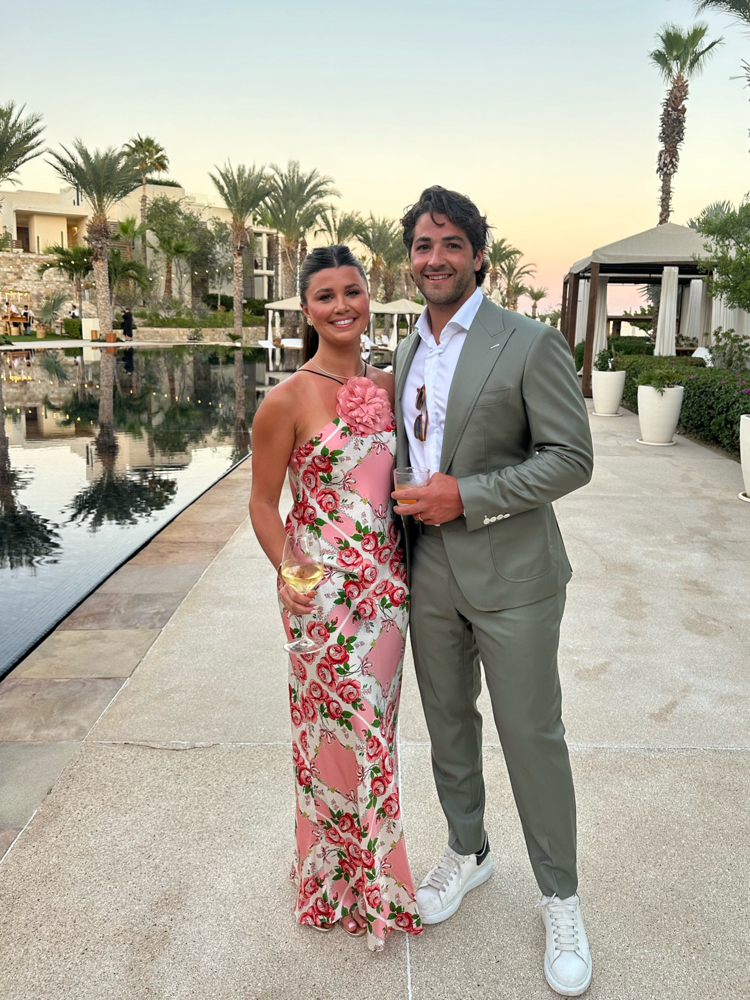 Rehearsal dinner!!!🌸🌷👰🏼‍♀️🥂✨

#LTKStyleTip