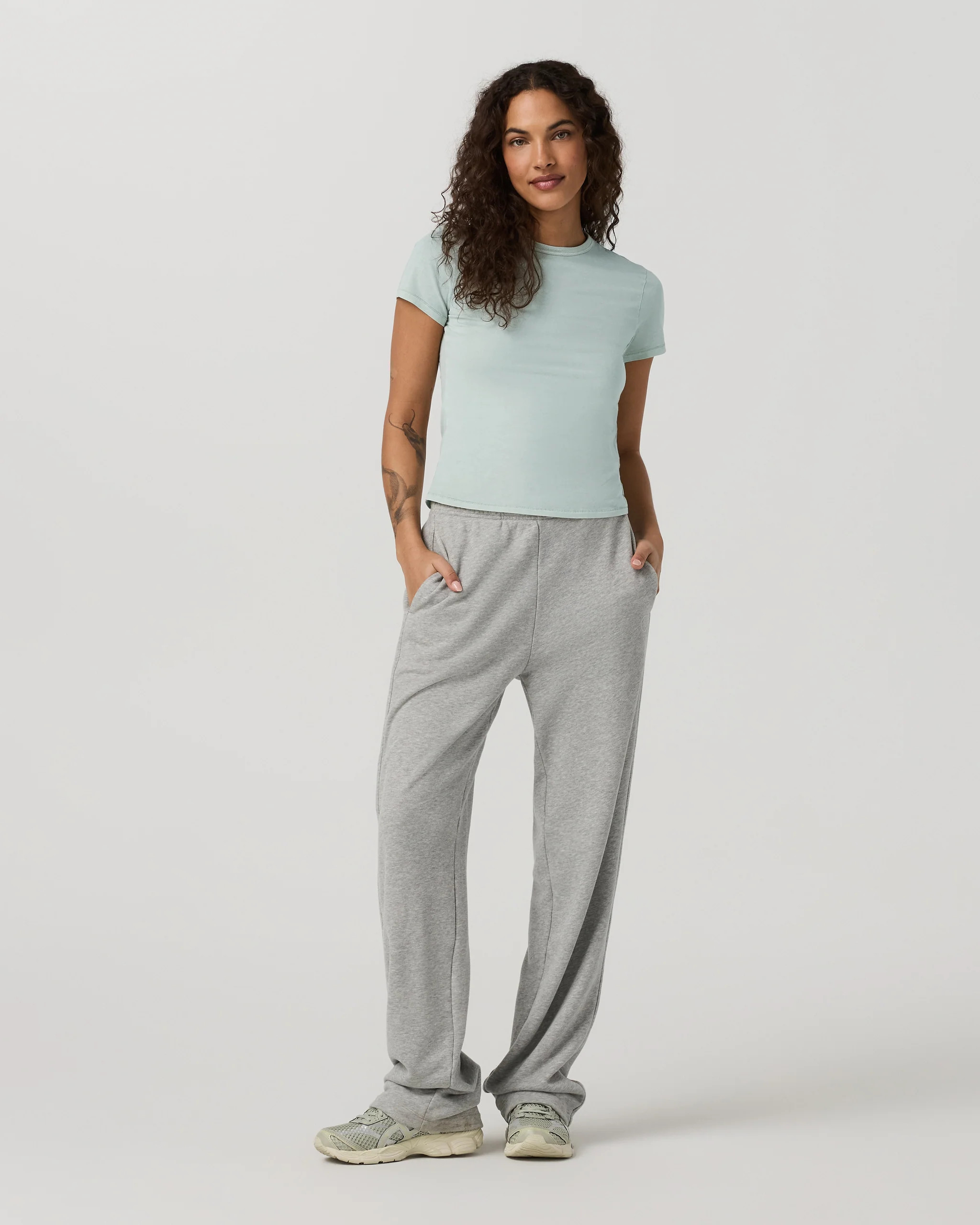 Short Sleeve Feather Classic Tee - Garment Dye | Vuori Clothing (US & Canada)