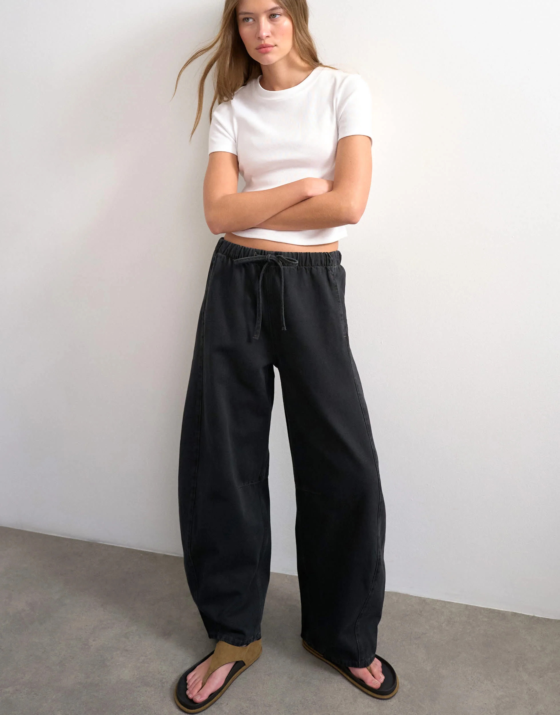 Topshop Jeans zum Hineinschlüpfen in verwaschenem Schwarz | Topshop