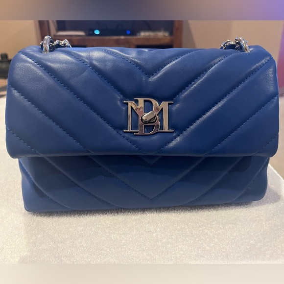 Badgley Mischka quilted purse | Poshmark