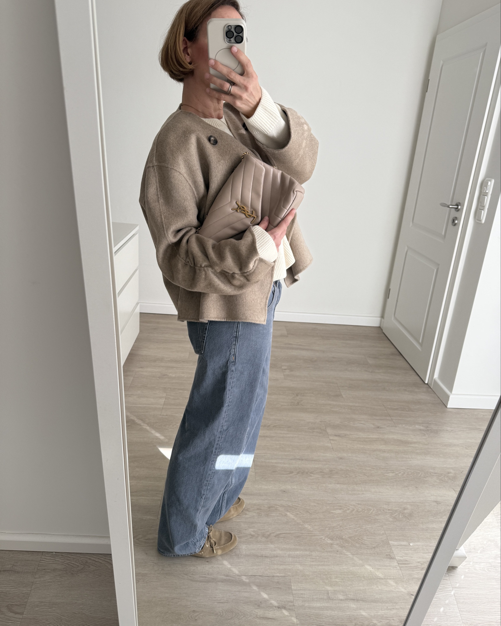 Frühlingsoutfit: Wide Leg Denim, Loafer & Double Face Jacke
-
Der Code "SETTEBELLO15" schenkt Euch 15% bei Armedangels.

#LTKFashionMonth #LTKstyletip #LTKspring