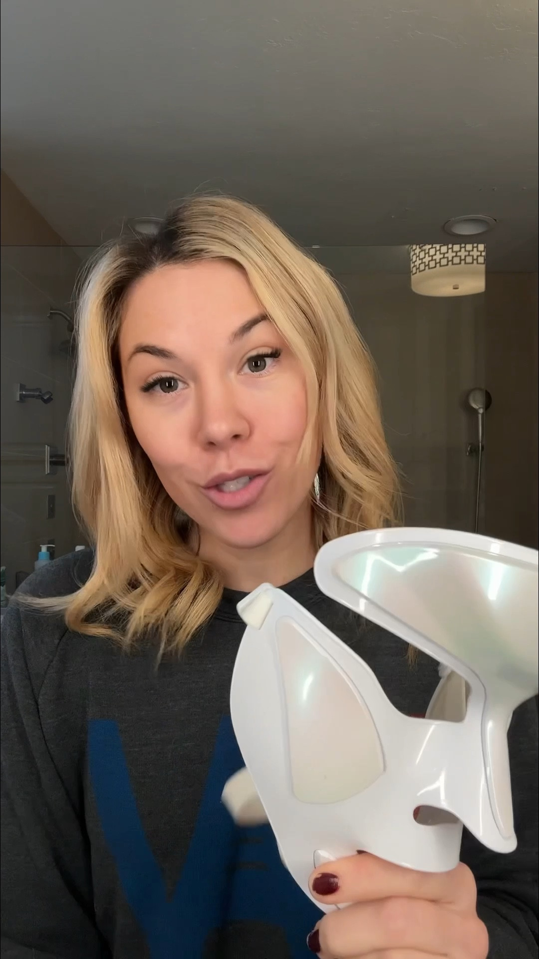 Favorite beauty gadgets (red light mask) and why I love them and how to use them!

#LTKBeauty #LTKFindsUnder100 #LTKFindsUnder50