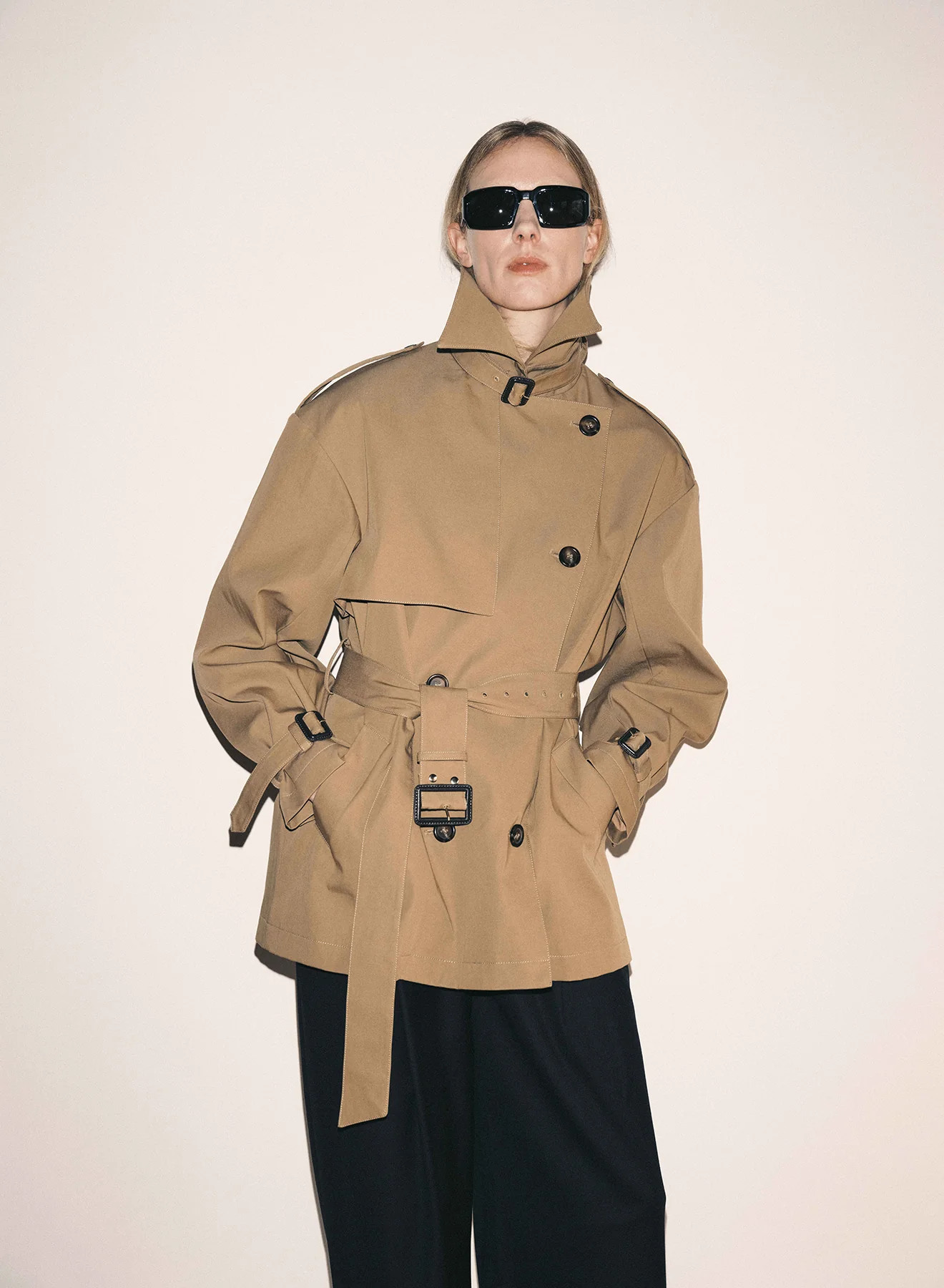 FARREN SHORT TRENCH (TAN) | Anna Quan (Global)