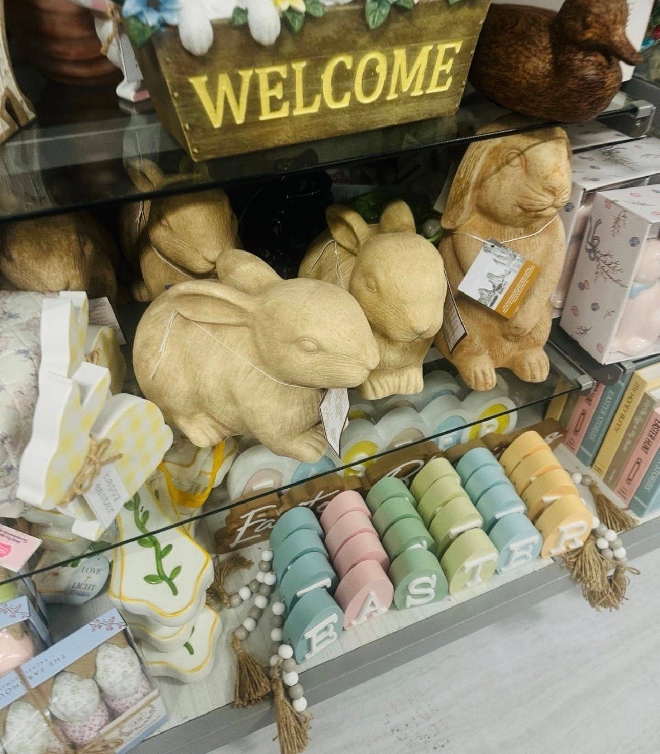 Spring home refresh is in full effect 🐰🌸 Loving these neutral bunnies mixed with soft pastel touches for the sweetest Easter vibe. Perfect for shelves, entry tables, or kids’ spaces! #LTKHome #EasterDecor #SpringRefresh

#LTKHome