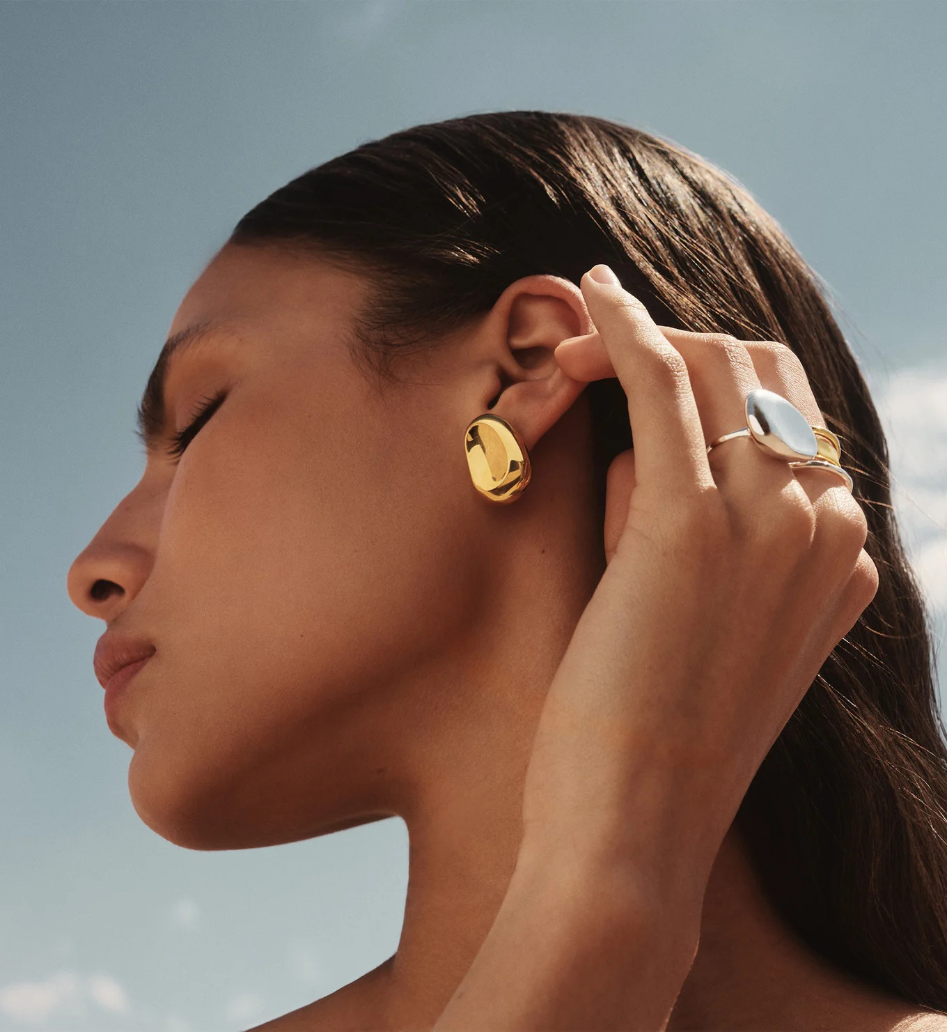 Aria Bold Stud Earrings | Monica Vinader (Global)