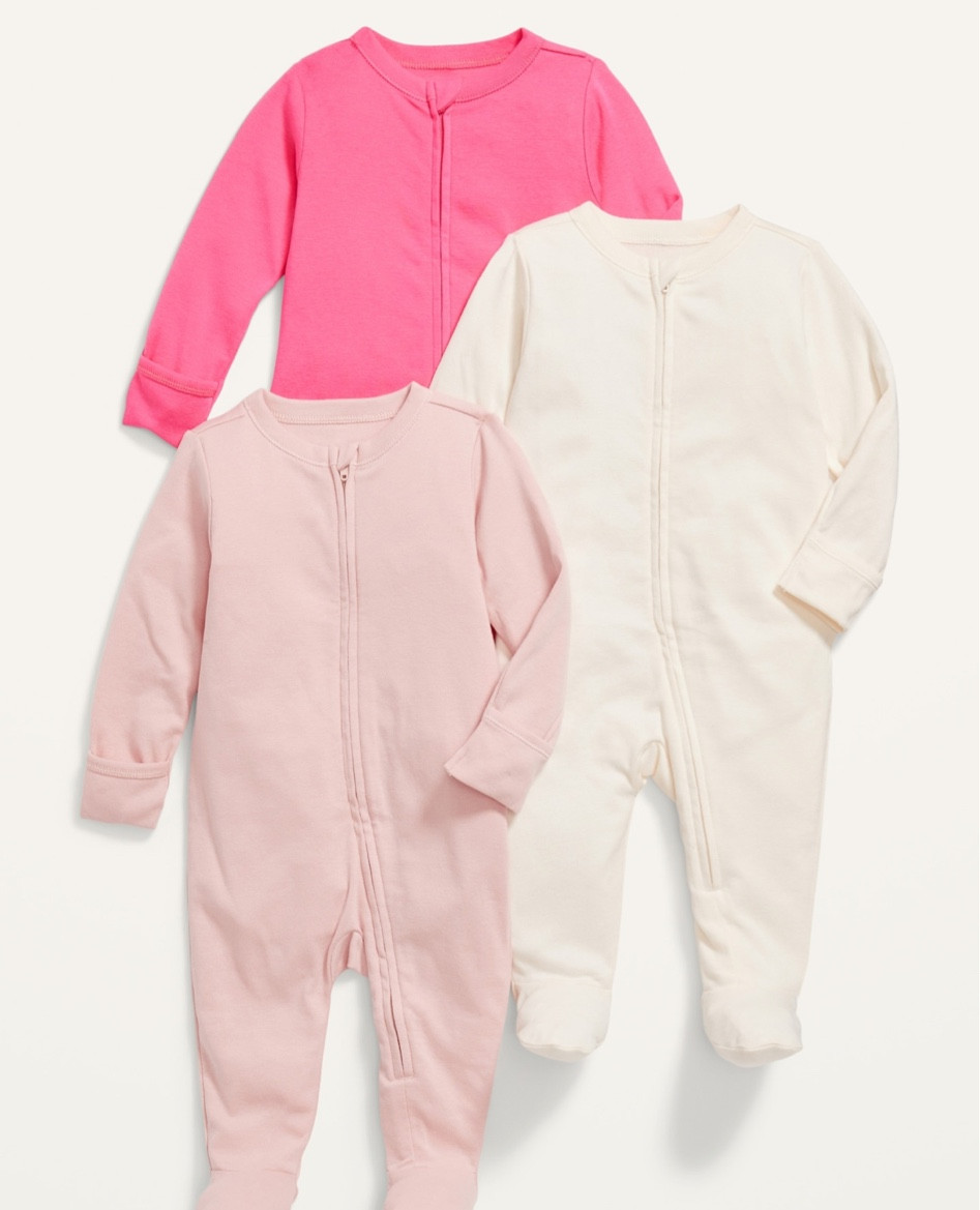 3 pack baby zip sleep onesies, so soft! They go quick, so grab yours today! 

#ltkbaby #babyclothes #babymusthaves #neutralbaby #neutralbabyclothes #babybasics