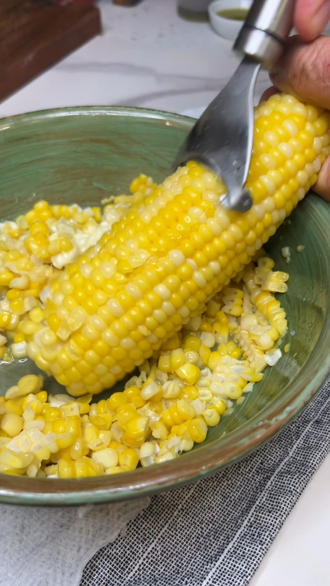 My new favorite kitchen gadget! Removed corn from the cob quickly and easily! #kitchen #gadget #corn #peeler 

#LTKFindsUnder50 #LTKSummerEdit #LTKFamily