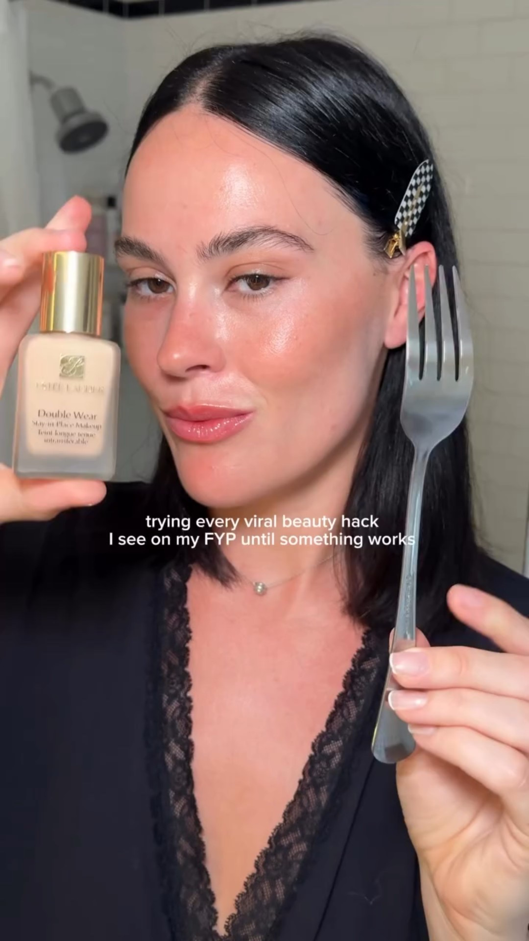 This was the first foundation I ever tried when I was just a little teen & the shade match is still SOOO good 😍

Using @esteelauder double wear foundation in shade 1N2 Erin

#esteelauder #foundation #makeup #makeuphacks #shadematch #secondskinmakeup