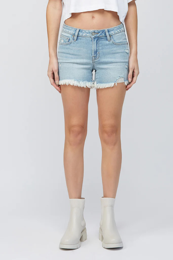 [KENZIE] MEDIUM LIGHT LOW RISE 4" INSEAM STRETCH SHORTS | Hidden Jeans