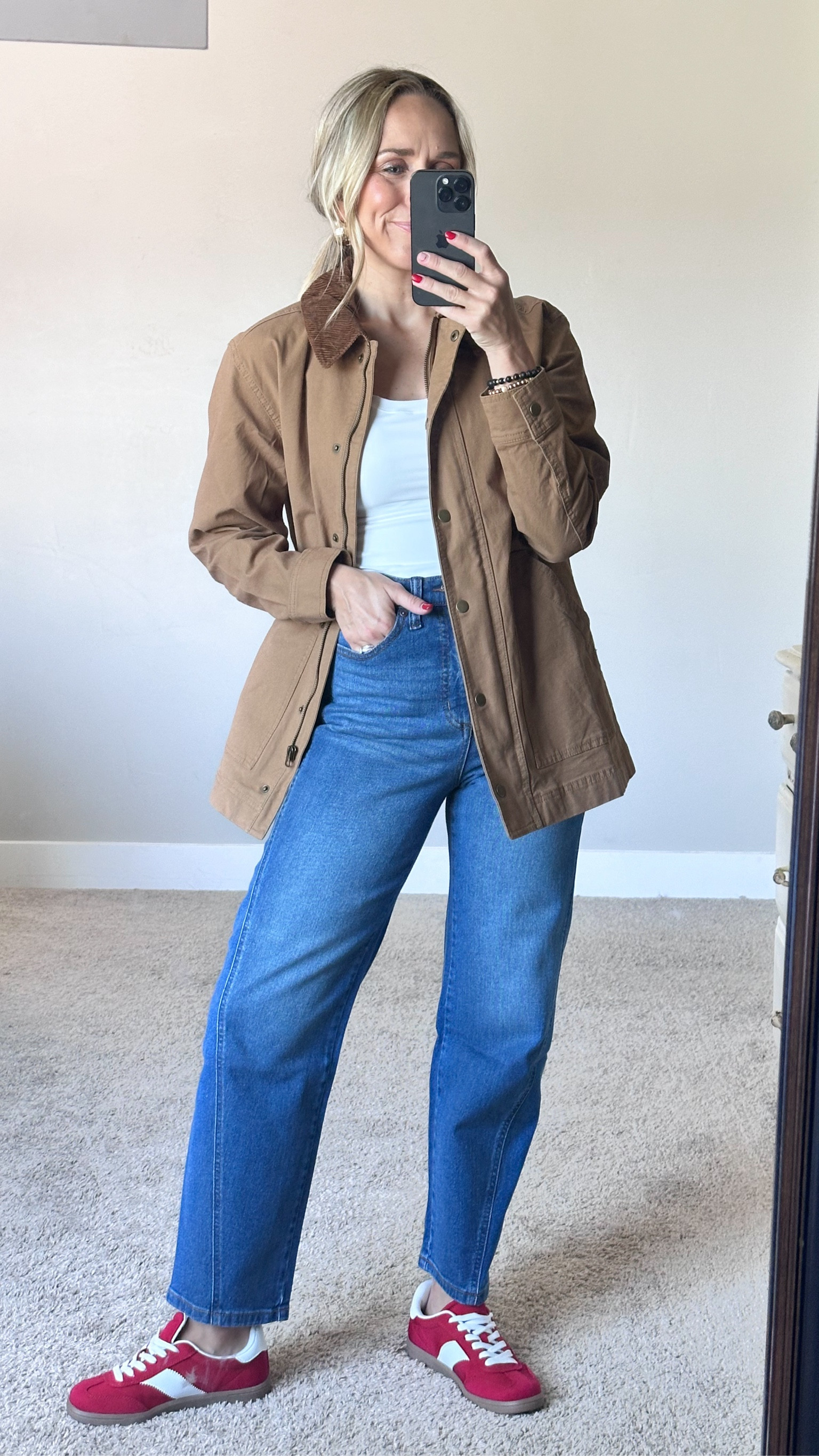 The barn coat trend is hot right now and I’m loving it! This is a very affordable option from Old Navy and it’s 40% off right now!

I’m wearing a small.
Jeans are also true to size.

#LTKFindsUnder100 #LTKStyleTip #LTKSeasonal