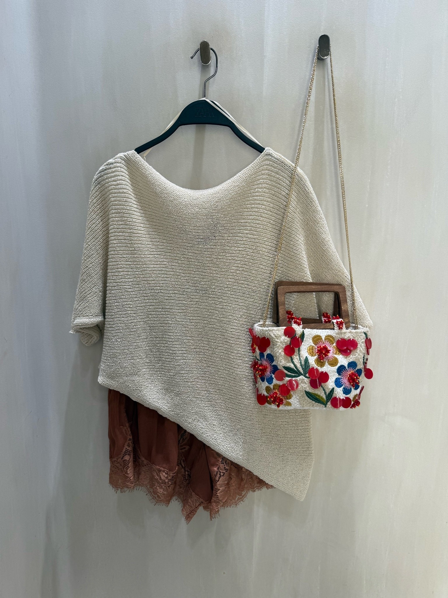 NEW IN ZARA🌺
Tags: asymmetric knit jumper cream oversized lace shorts pink red floral embroidered mini bag fashion summer holiday vacation inspo ideas golden hour Mallorca Barcelona Ibiza

#LTKsummer #LTKbag #LTKstyletip