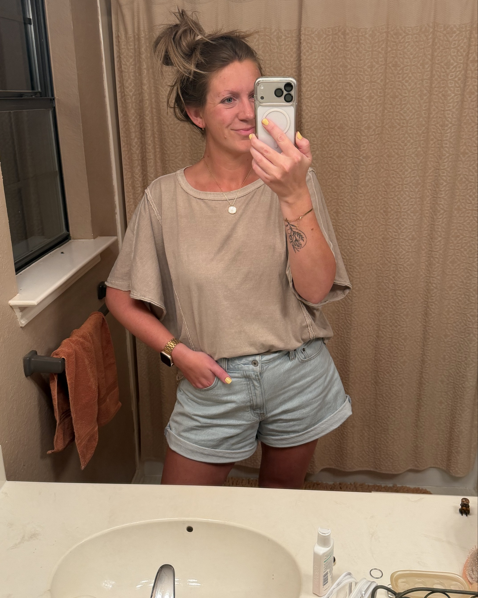 Today’s ootd: large tee, 30 curve love shorts (cuffed) 

#LTKTall #LTKOver40