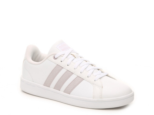 Advantage Sneaker - Women's | DSW