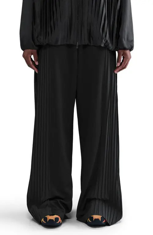 Nike Pleated Wide Leg Pants in Black/Sail at Nordstrom, Size X-Small | Nordstrom