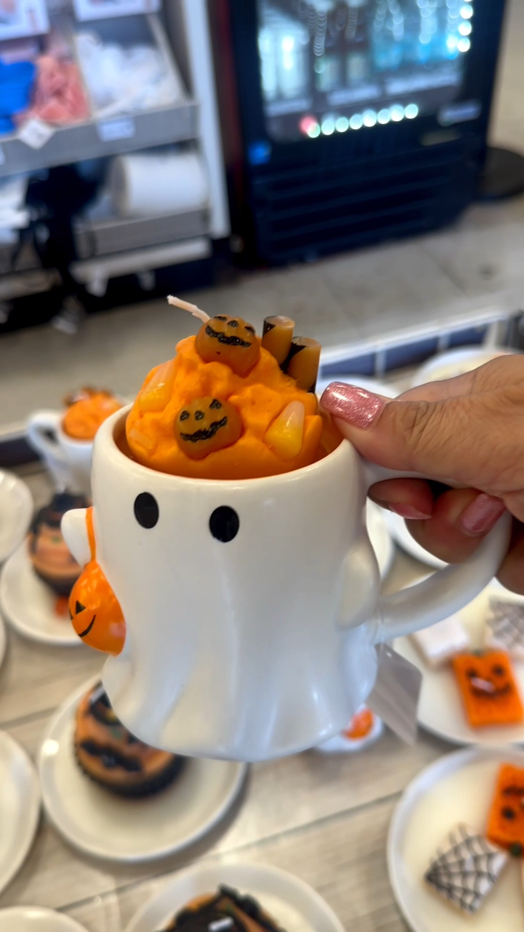 The viral Michaels food candles are BACK for fall/Halloween and only $11.99! 🎃
Pumpkin donuts, pumpkin spice lattes, pumpkin pie, and Halloween cupcakes that look AND smell like the real thing. The easiest, cutest way to make your house smell amazing for fall.
Everything is linked in my bio + LTK!
#michaelsfinds #michaelscraftstore #fallcandles #foodcandles #falldecor #halloweendecor #pumpkinspice #fallhomefinds

#LTKfoodie #LTKHome #LTKSeasonal