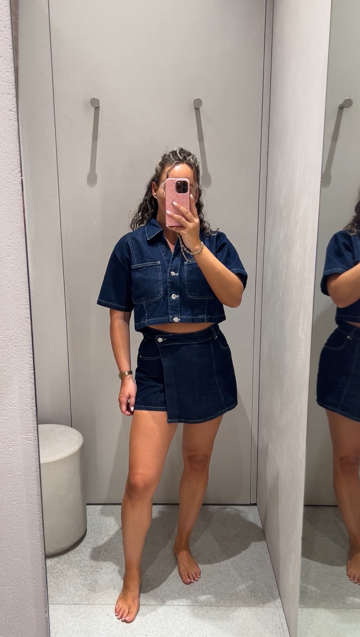 ZARA OUTFIT 

I’m wearing a medium shirt and a small skort but I should have gone for a medium for a comfy fit 

#LTKstyletip #LTKsummer #LTKuk