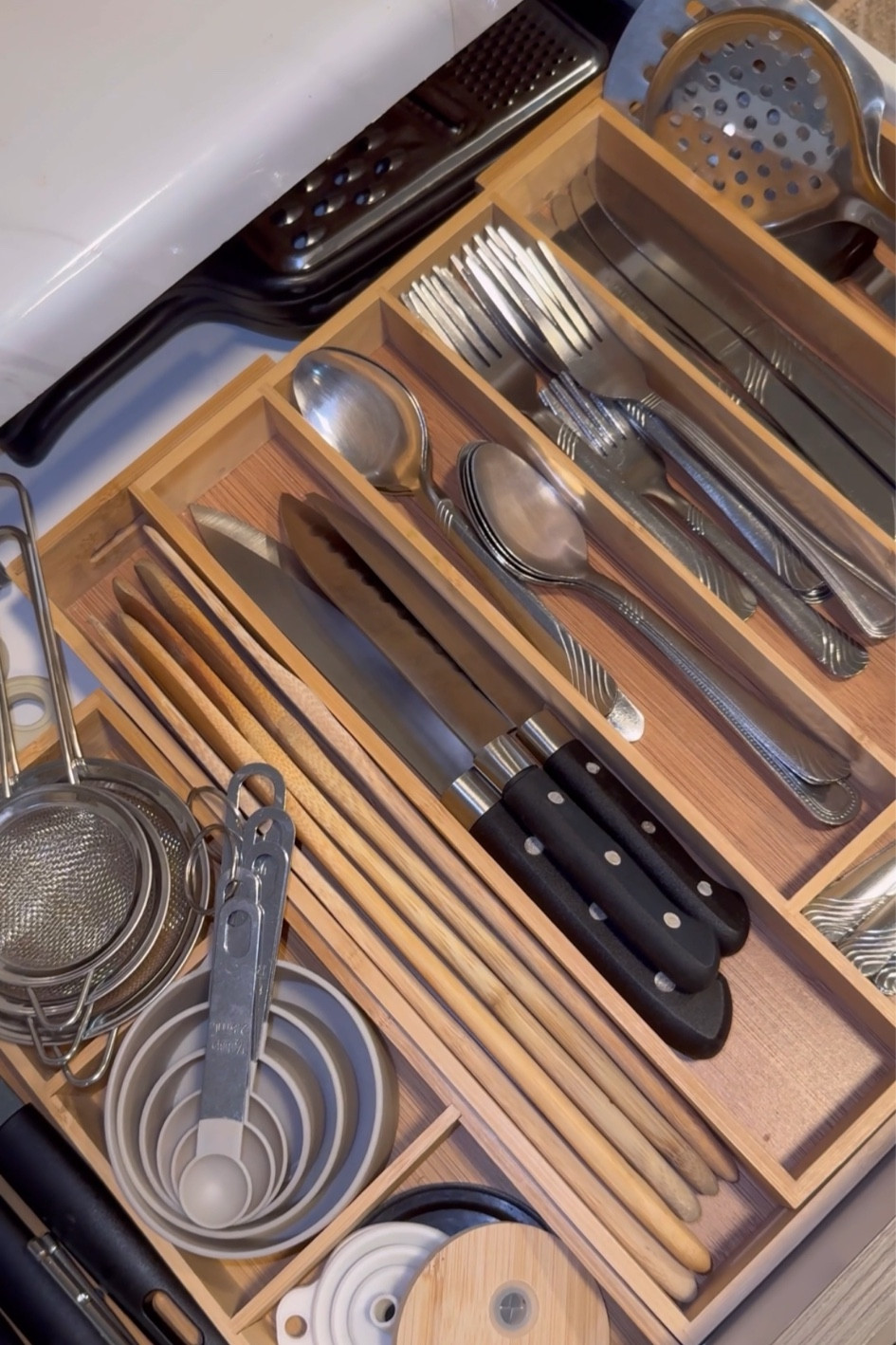 Bamboo utensil organizers! 🙌🏽✨ #kitchenorganizing #organizedhome #organizedkitchen

#LTKhome