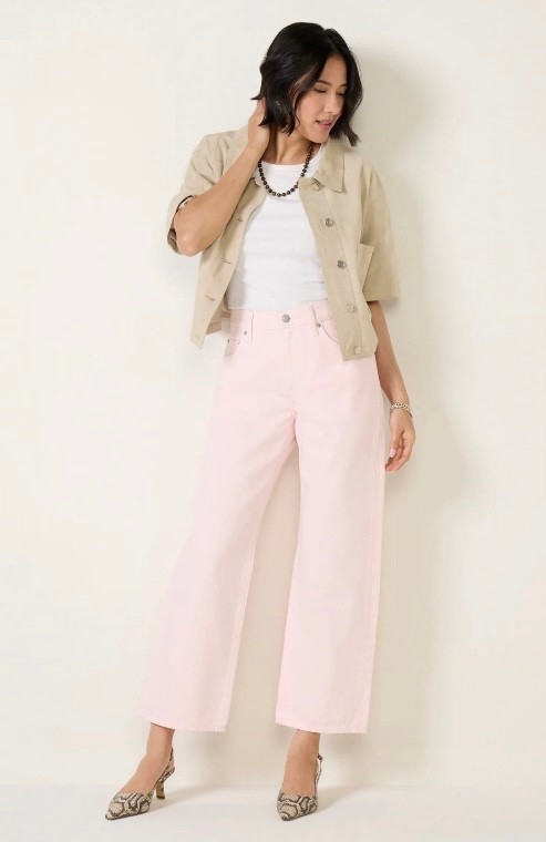 Lexi Jean

#LTKTravel #LTKootd #LTKOver40