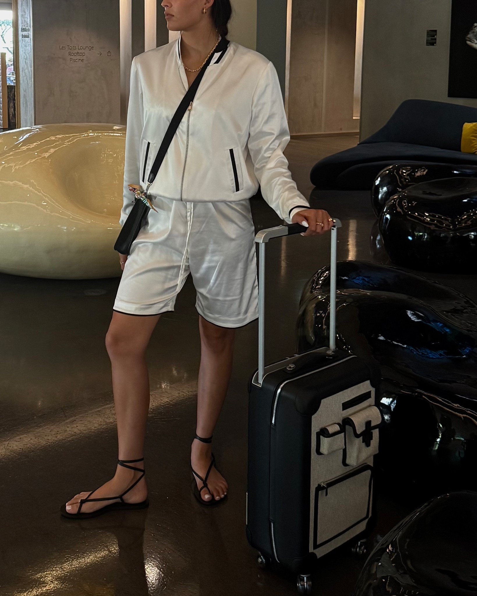 Travel tracksuit 