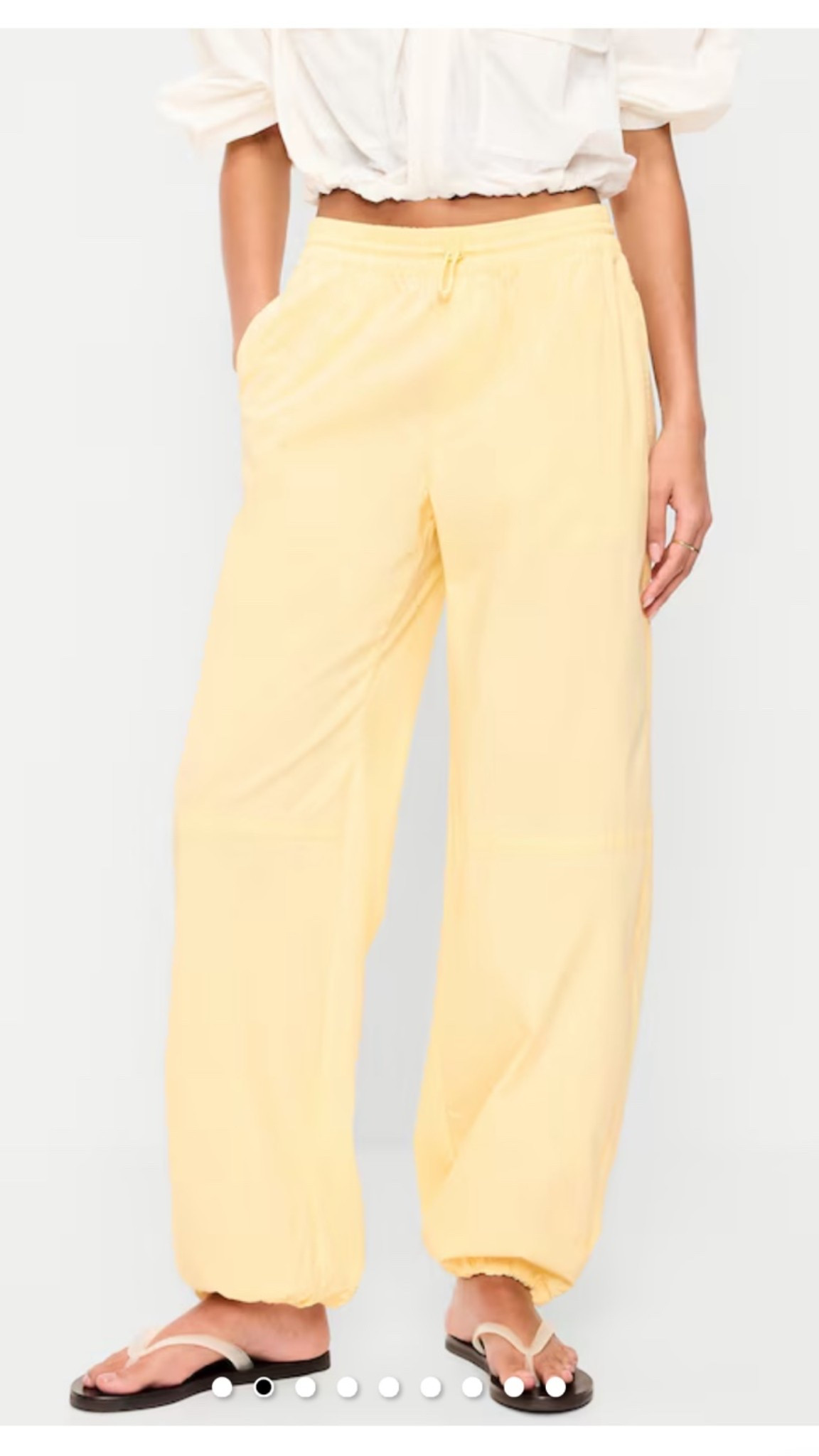 Perfect balloon color
Summer pants.💛

#LTKSeasonal #LTKOver40 #LTKmomlife