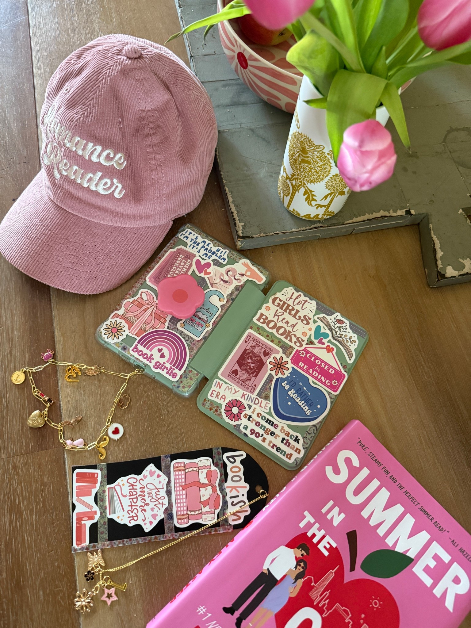My favorite book things! Kindle, kindle cover, stickers, book light, hat, & more

#LTKHome #LTKSeasonal #LTKStyleTip
