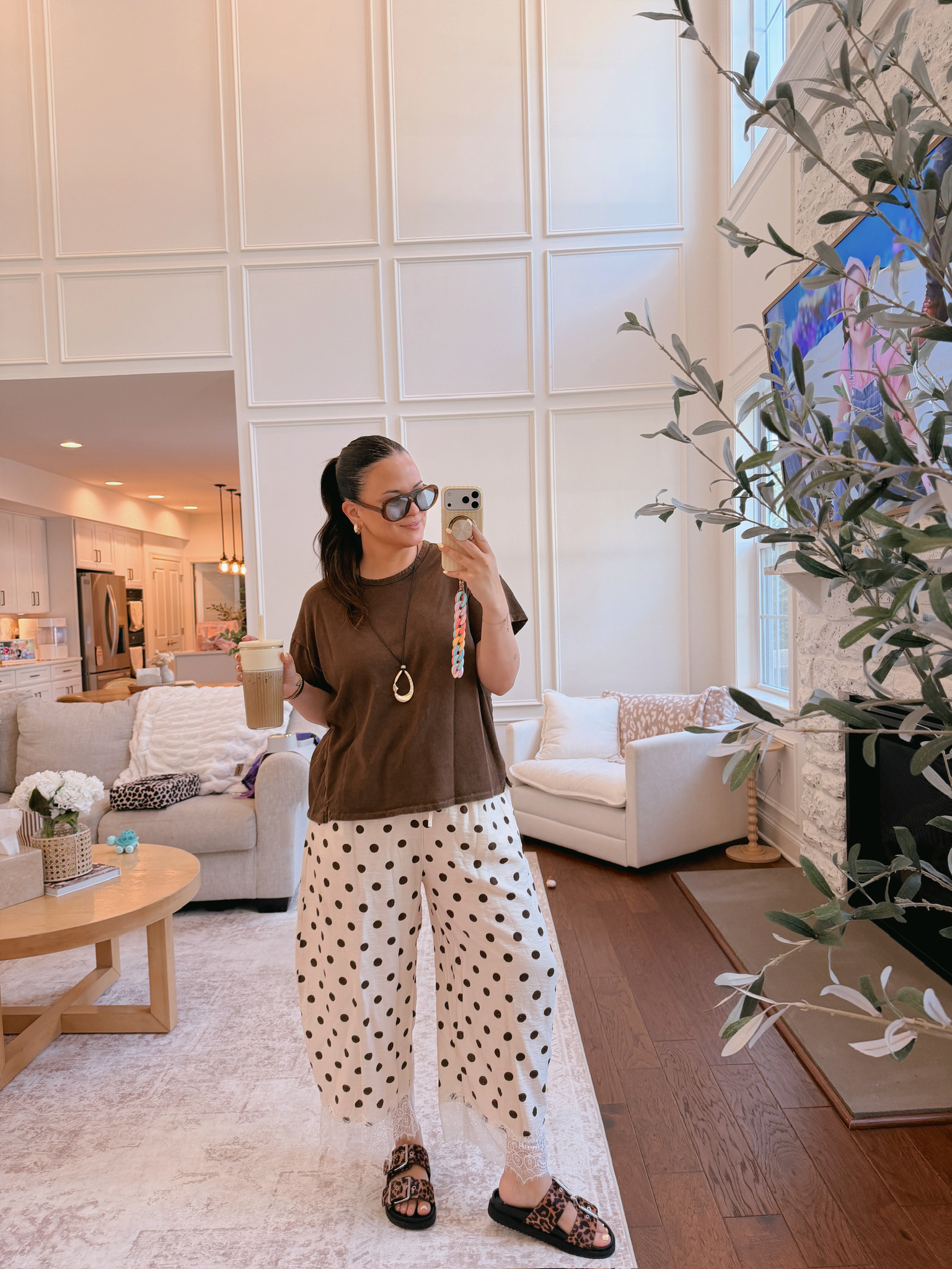 pants are an XL and top is a large 

 #LTKgrwm #LTKootd #LTKMidsize