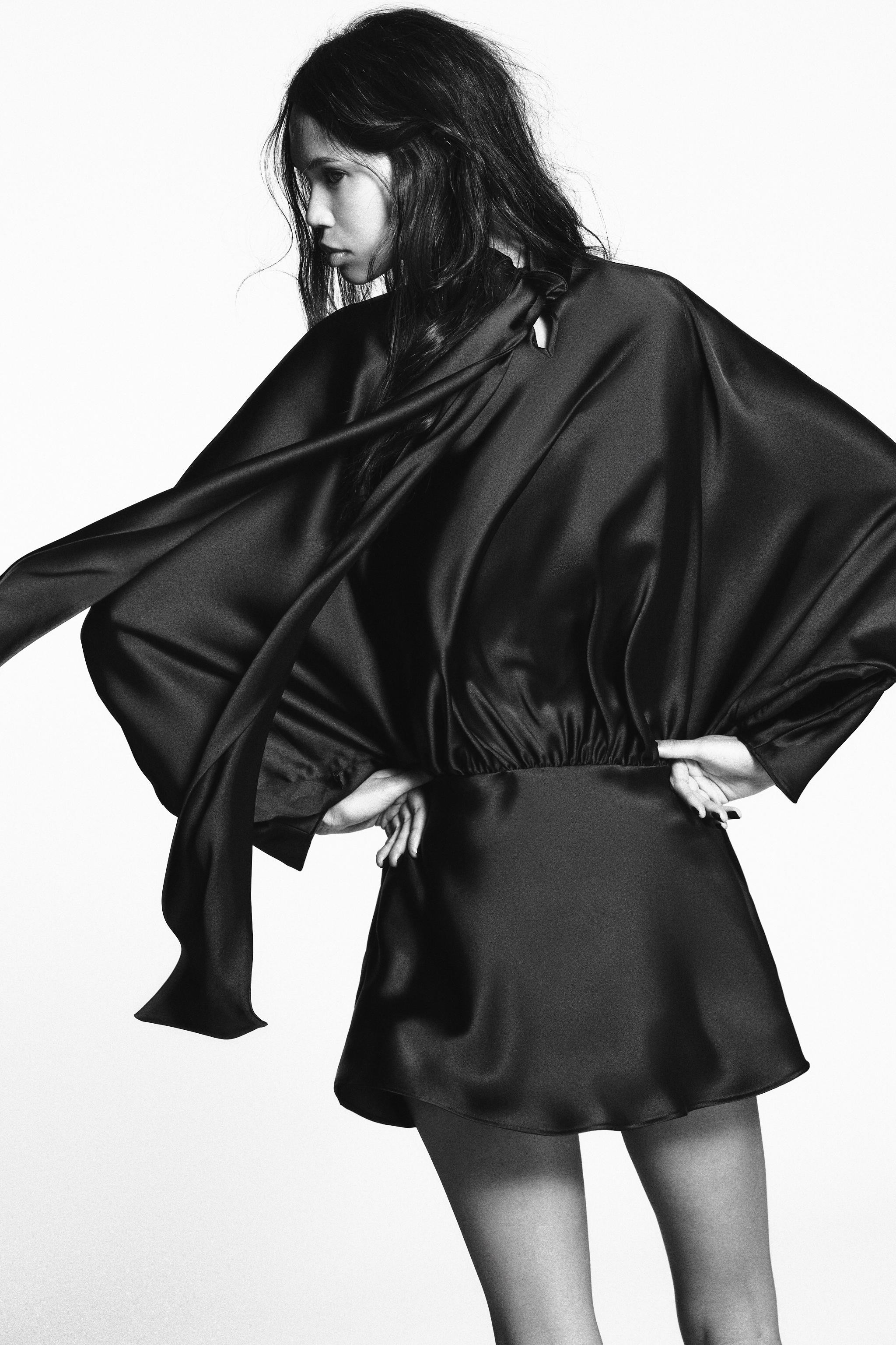 SHORT SATIN FOULARD DRESS | Zara US