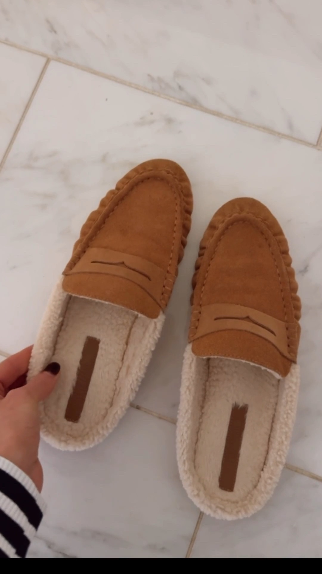 So cozy and cute! These slides are perfect for the colder weather. 

#LTKSeasonal