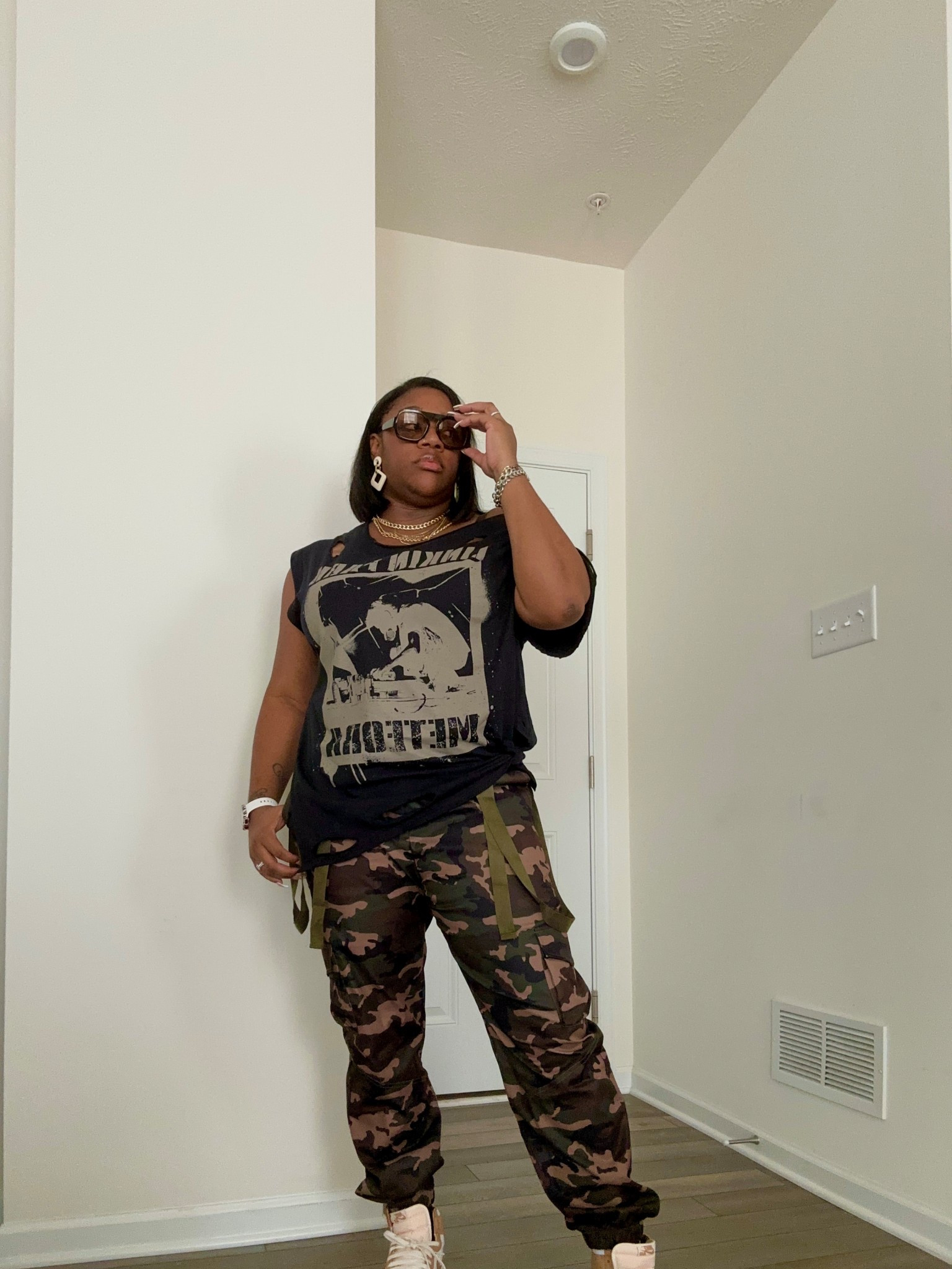 Wearing an XL in top and bottom. Shirt was cut by myself

Concert Outfit | Casual | Streetwear

#LTKMidsize #LTKStyleTip