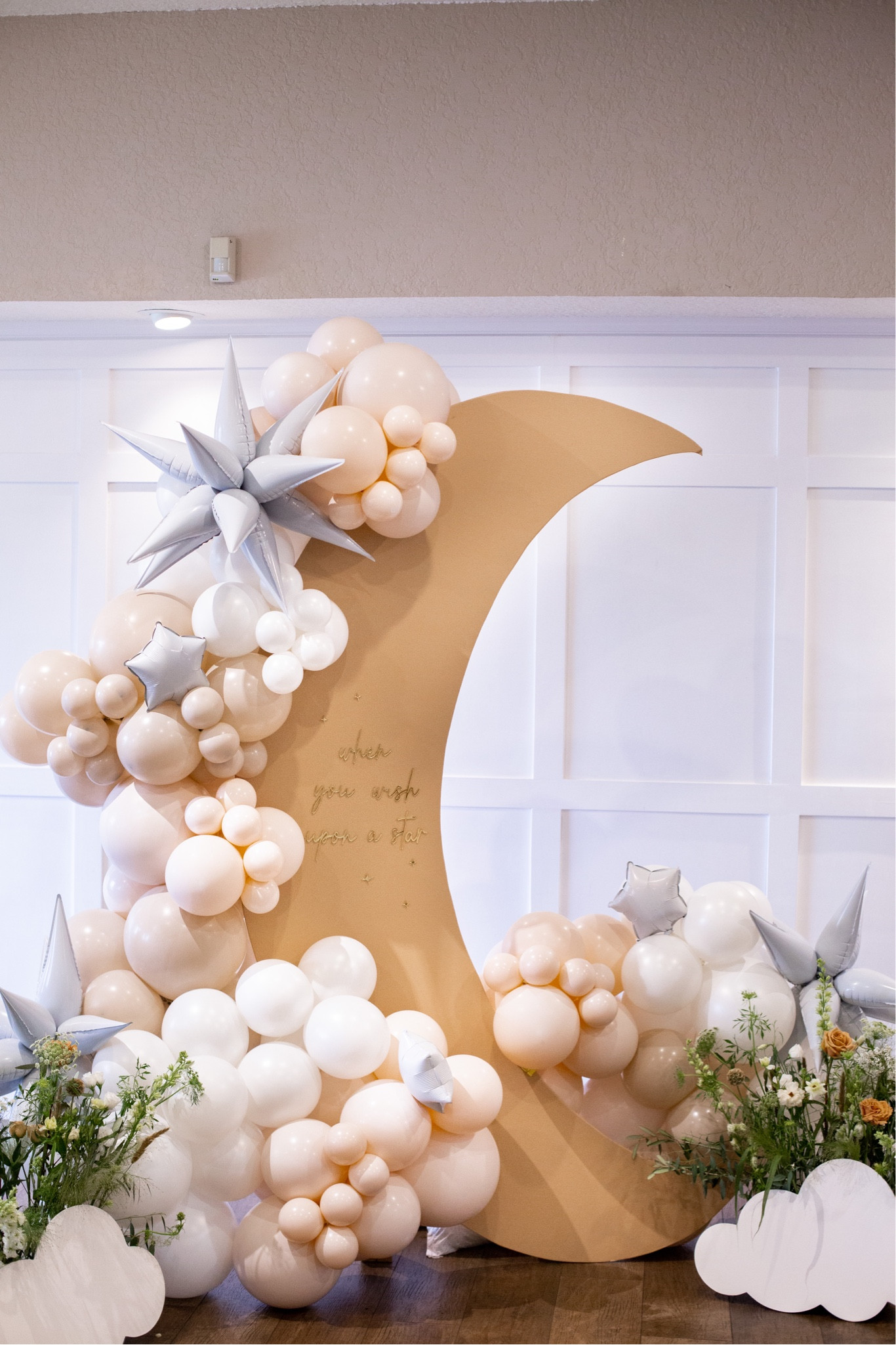 Baby shower decor inspiration, stars and moons baby shower, balloon garland



#LTKbaby