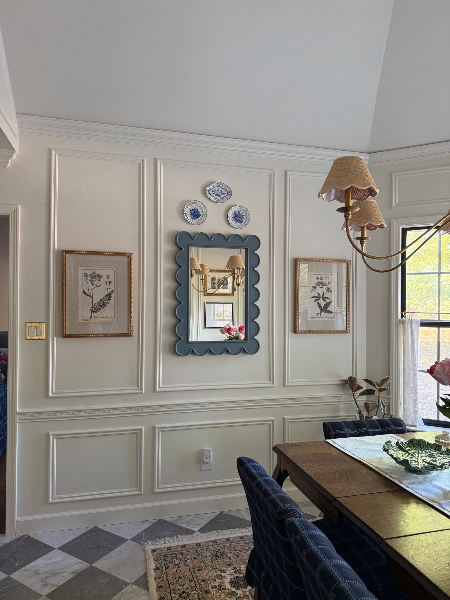 Traditional kitchen
Blue and white kitchen
Serena and Lily Larkspur
Ballard Designs


#LTKHome #LTKOver40 #LTKSaleAlert