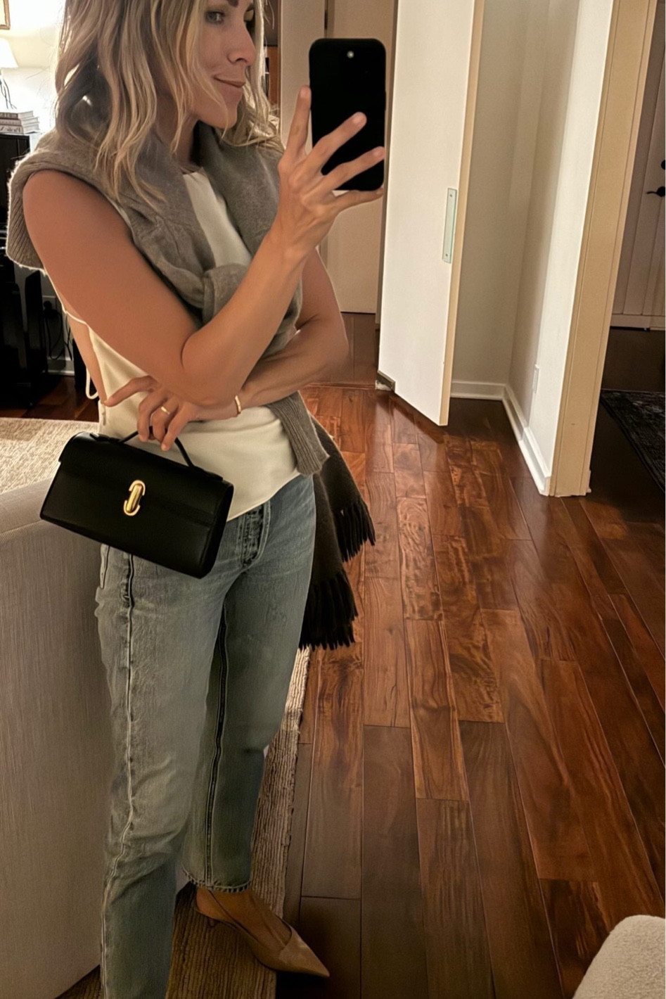 Outfit of the evening! Can’t stop wearing this backless top