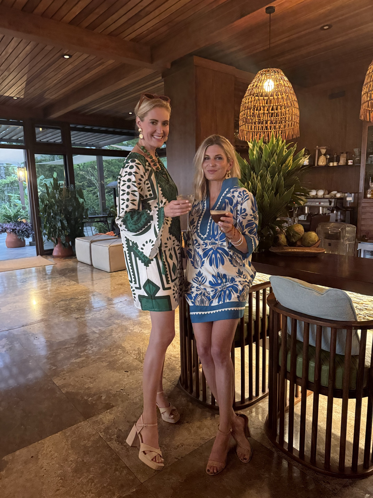 Good drinks, good light, and outfits that work without trying too hard.

#LTKdayinmylife #LTKootd