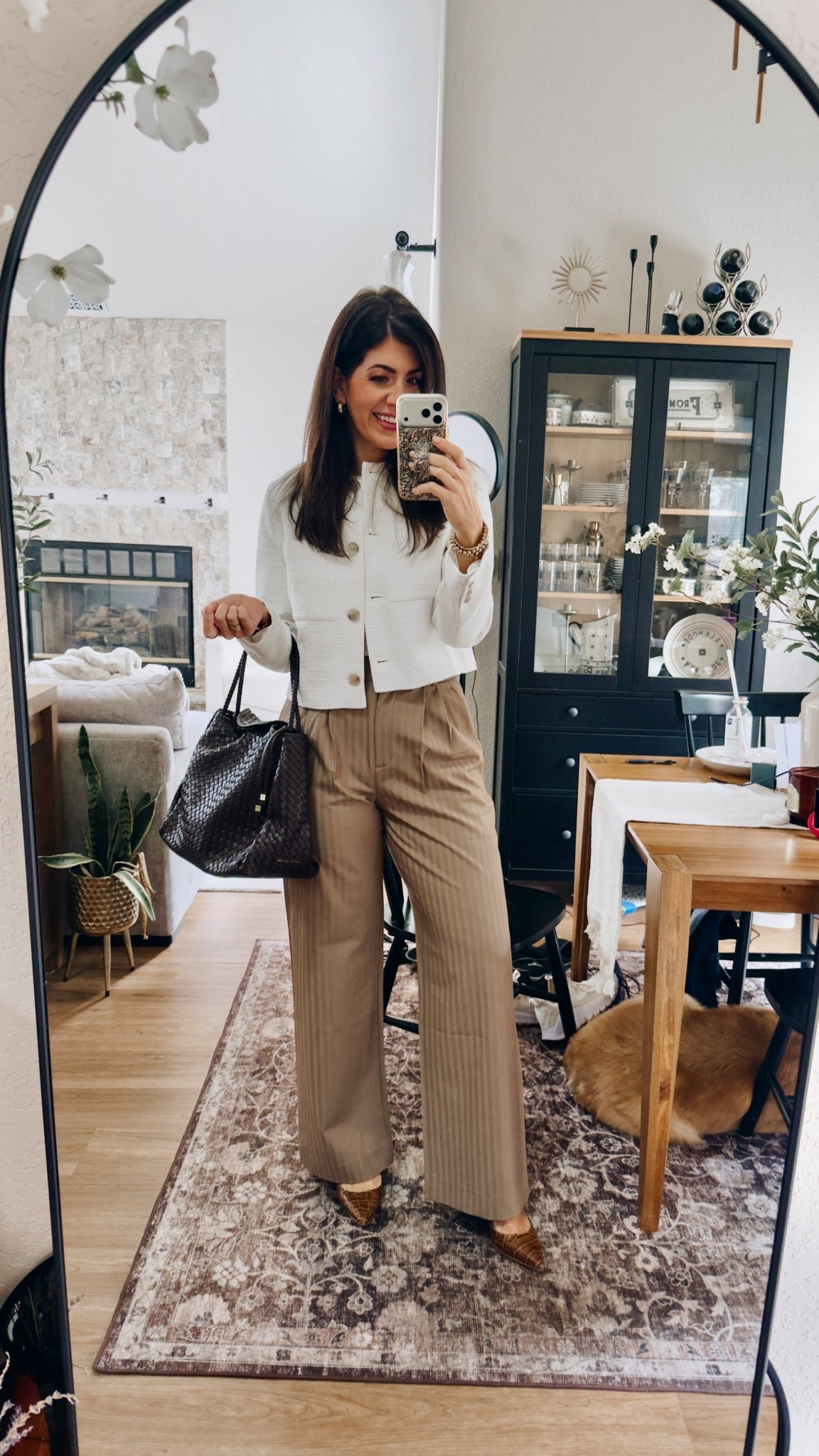 What I wore to the office
Shell-medium
Collarless blazer- medium
Wide leg trouser-29 long curvy


#LTKTall #LTKWorkwear #LTKMidsize