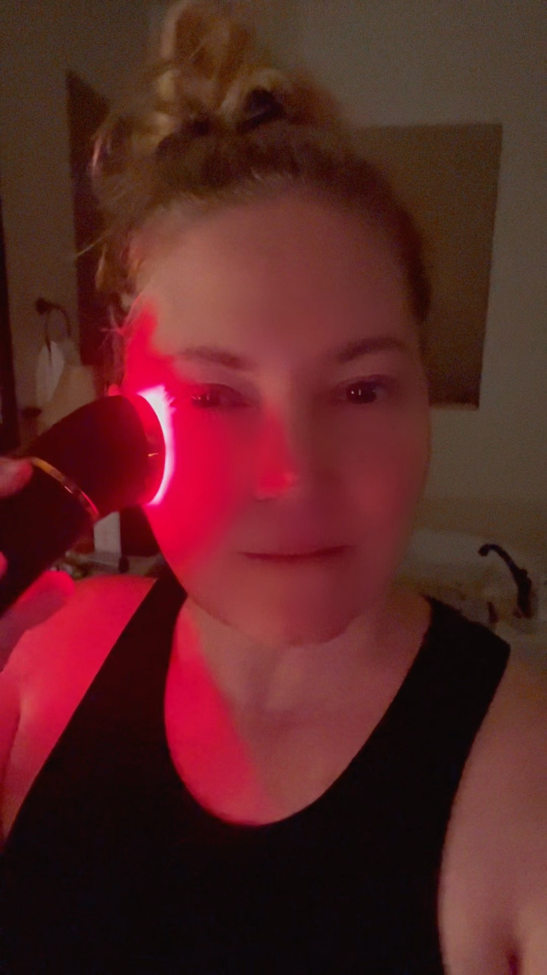 💫 Photon/ Red Light Therapy device for your face and neck. 

#LTKgrwm #LTKselfcare #LTKmorningroutine