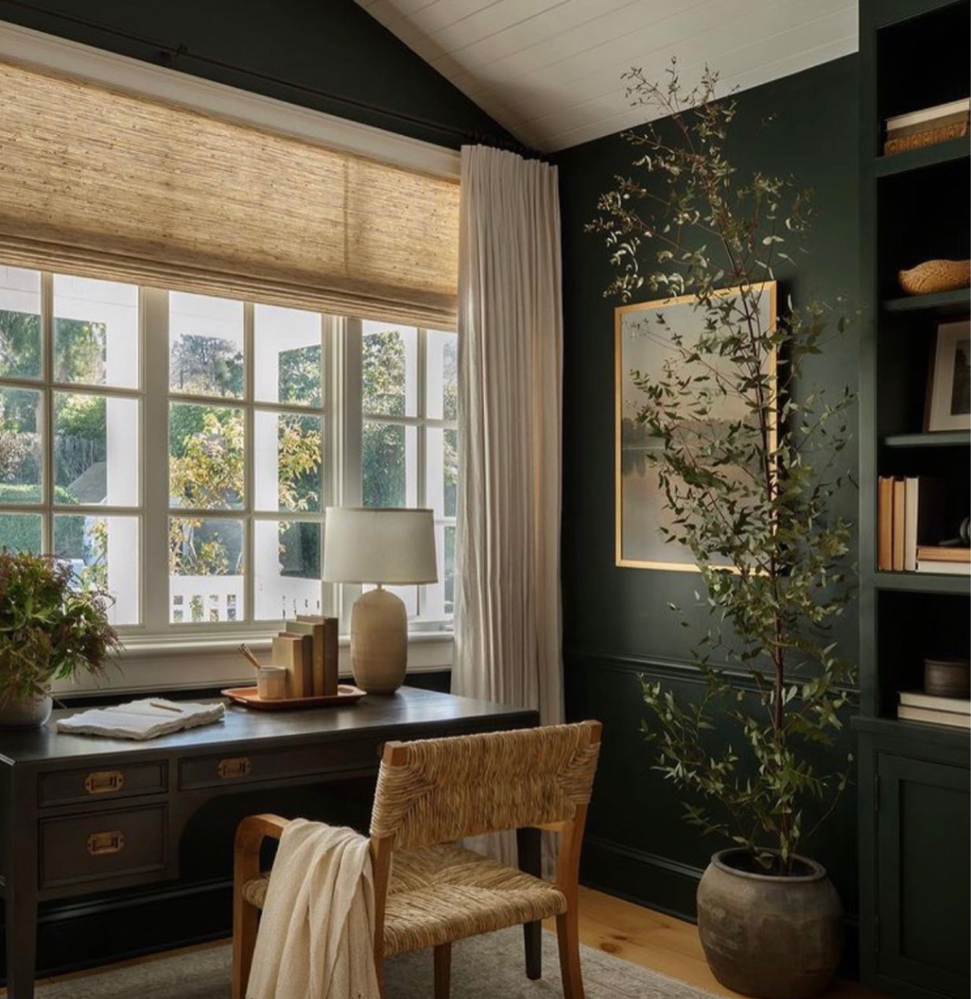 Office
Living room
Study
Desk
Workspace
Chair
Modern organic
Home decor
Plant
Plant pots

#LTKhome