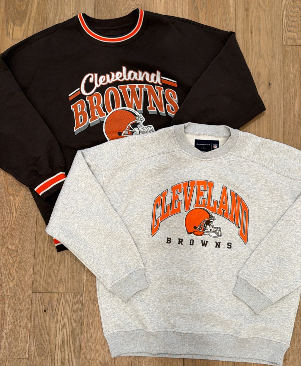 #abercrombiepartner Getting to rep my new favorite team in @abercrombie 😍🏈

Offer valid in stores and online from 11/24/2025-12/1/2025 in
US/CA. Excludes clearance and gift cards. Online price reflects discount.

Use code CYBERAF to get an additional 15% off everything in stores and online at checkout from 11/24/2025-12/1/2025 in
US/CA. Excludes clearance and gift cards. See details online.