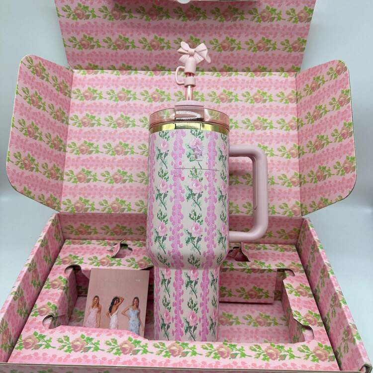 $29.70
-72%
$104.80
Pay now, in 4 payments of $7.42, or pay over time with monthly financing.

Free Shipping
Local
QuickShip
Arrive in Dec 31 - Jan 6
(Beautiful Gift Box Packaging),Water Cup 40 Oz H2.0 Insulated Tumbler With A Comfortable Handle, Featuring Double-Walled Vacuum Insulated Stainless Steel Water Bottle., Double Wall Vacuum Insulated Portable Drinking Cup, Travel Iced Coffee Cup, Summer Beverage Cup, With Handle And Straw, Perfect For Travel, Home, Office, Summer Beverages, Hot And Cold Beverages,Christmas Gifts, Birthday Gifts, Graduation Gifts, Valentine's Day Gifts, Mother's Day Gift, Father's Day Gifts
4.94
(100+)
Color: Sunshine Rose Gift Box






This item is eligible for QuickShip
 | SHEIN