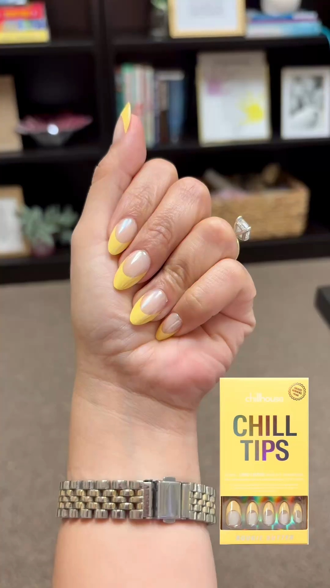 Just a little refresh 💛
Fresh nails, fresh energy! 

