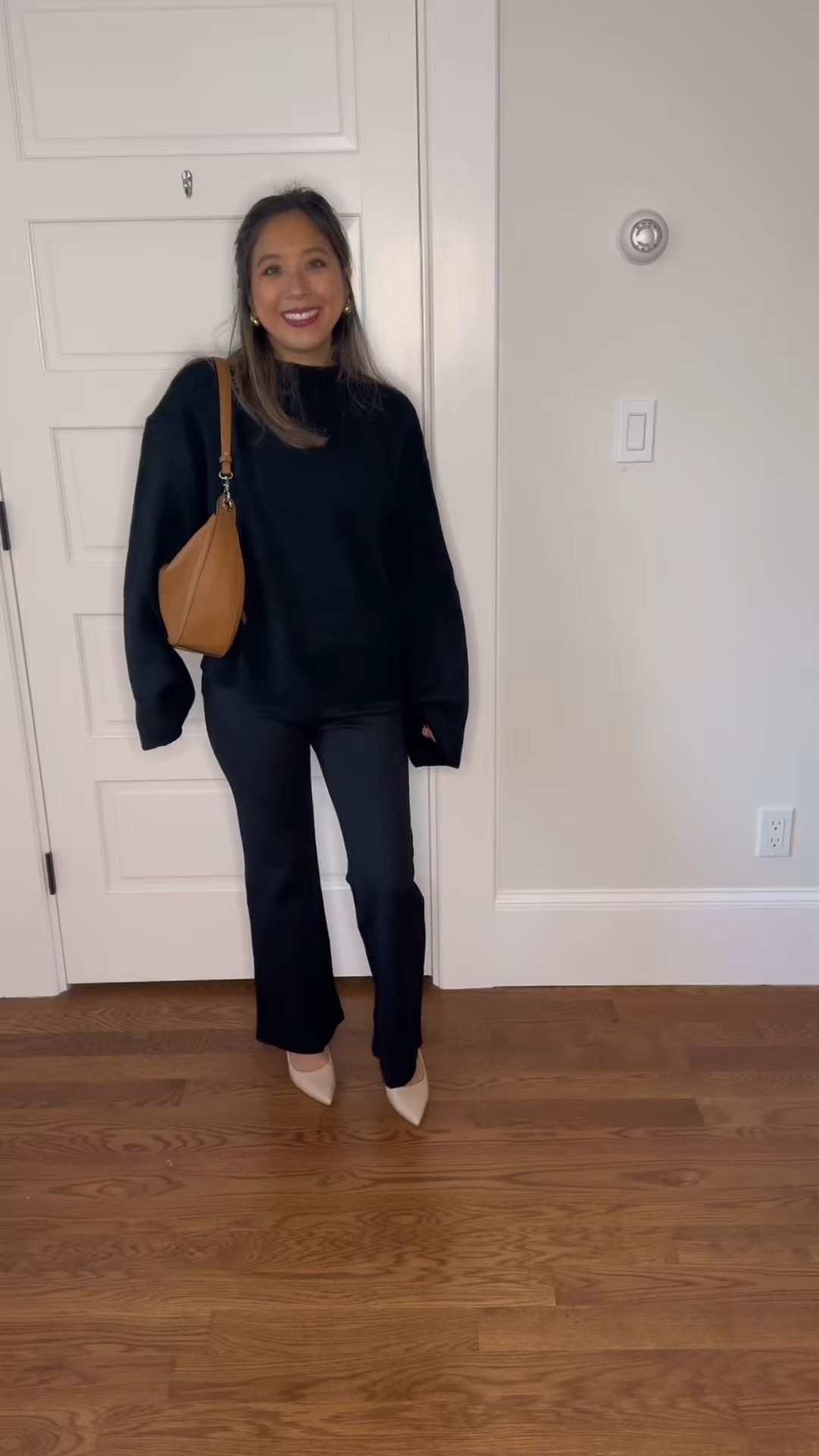 Classic black bootcut trousers (so flattering!). They are dressy enough for work to wear to the office but they are actually stretchy and super comfortable. 🖤 Elastic waistband 😊

Under $40 & come in so many different colors and inseams 🙌🏻👏🏻

#LTKFindsUnder50 #LTKWorkwear