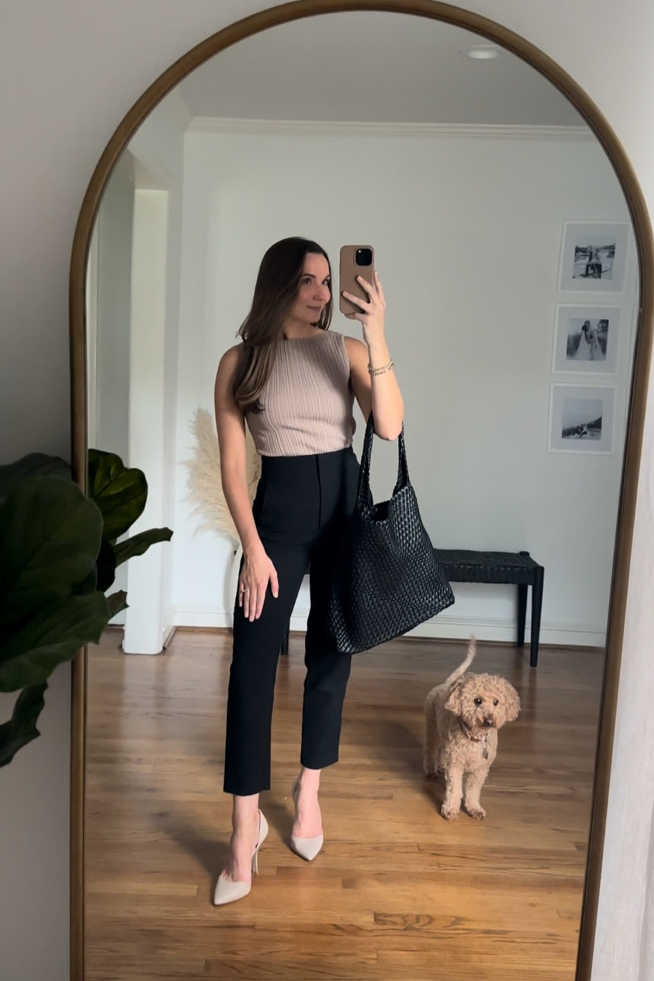 Simple business casual workwear outfit! 
Zara pants code: 7102/562