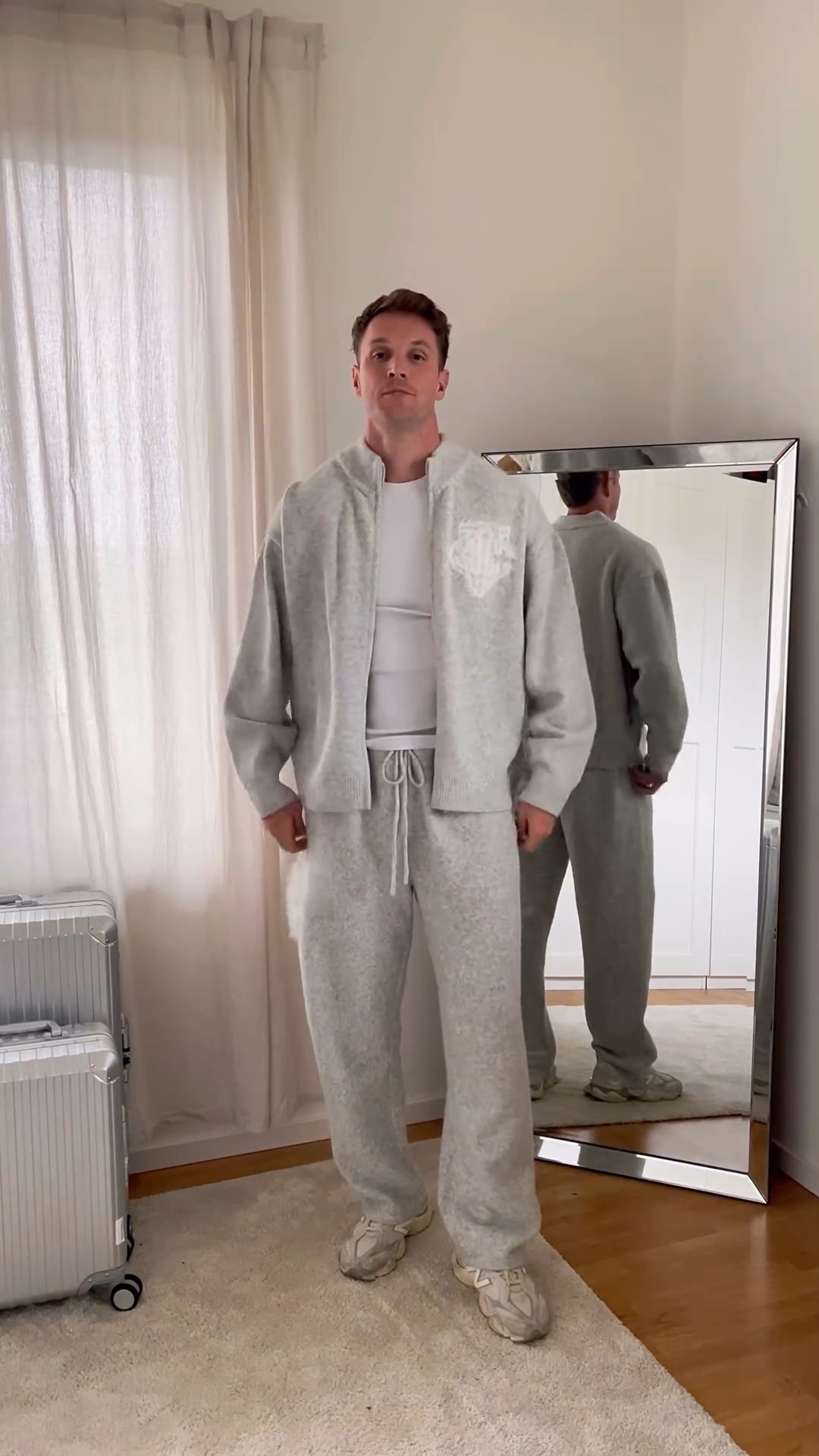 Wie findet ihr cozy Outfits für den Herbst?🧸 Auch als Partner-Look🍂
____

Outfits: @thecoutureclub 

#menswear #mensfashion #mensstyle