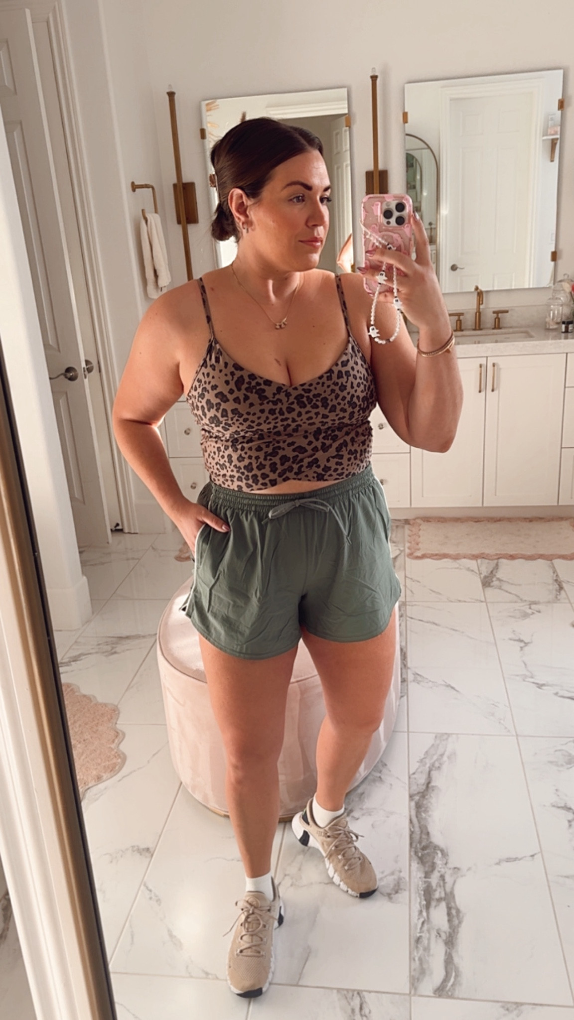 curvy workout look! wearing size large on leopard tank and size 12 in green shorts 

#LTKMidsize #LTKFitness #LTKActive